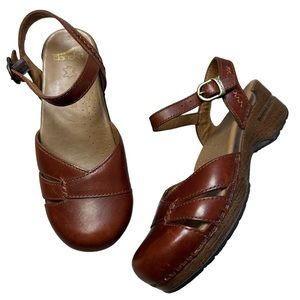 DANSKO Maeve Ankle-Strap Mary Jane Clog Sandal 39
